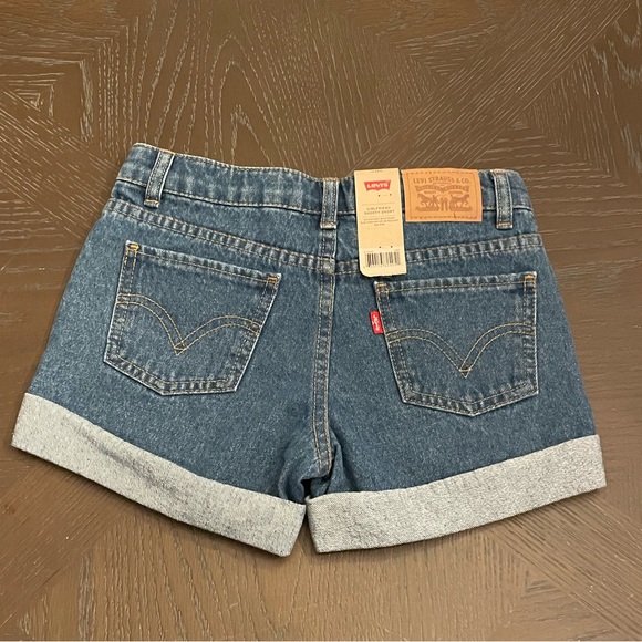 Levi’s Girls Denim Shorts Size 10 Regular - Picture 2 of 4